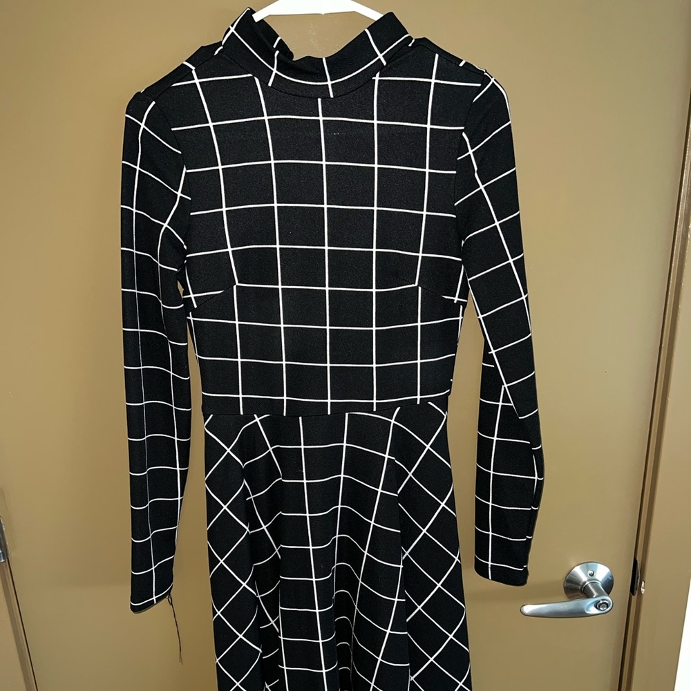 B+W Checkered Turtleneck MIDI Dress